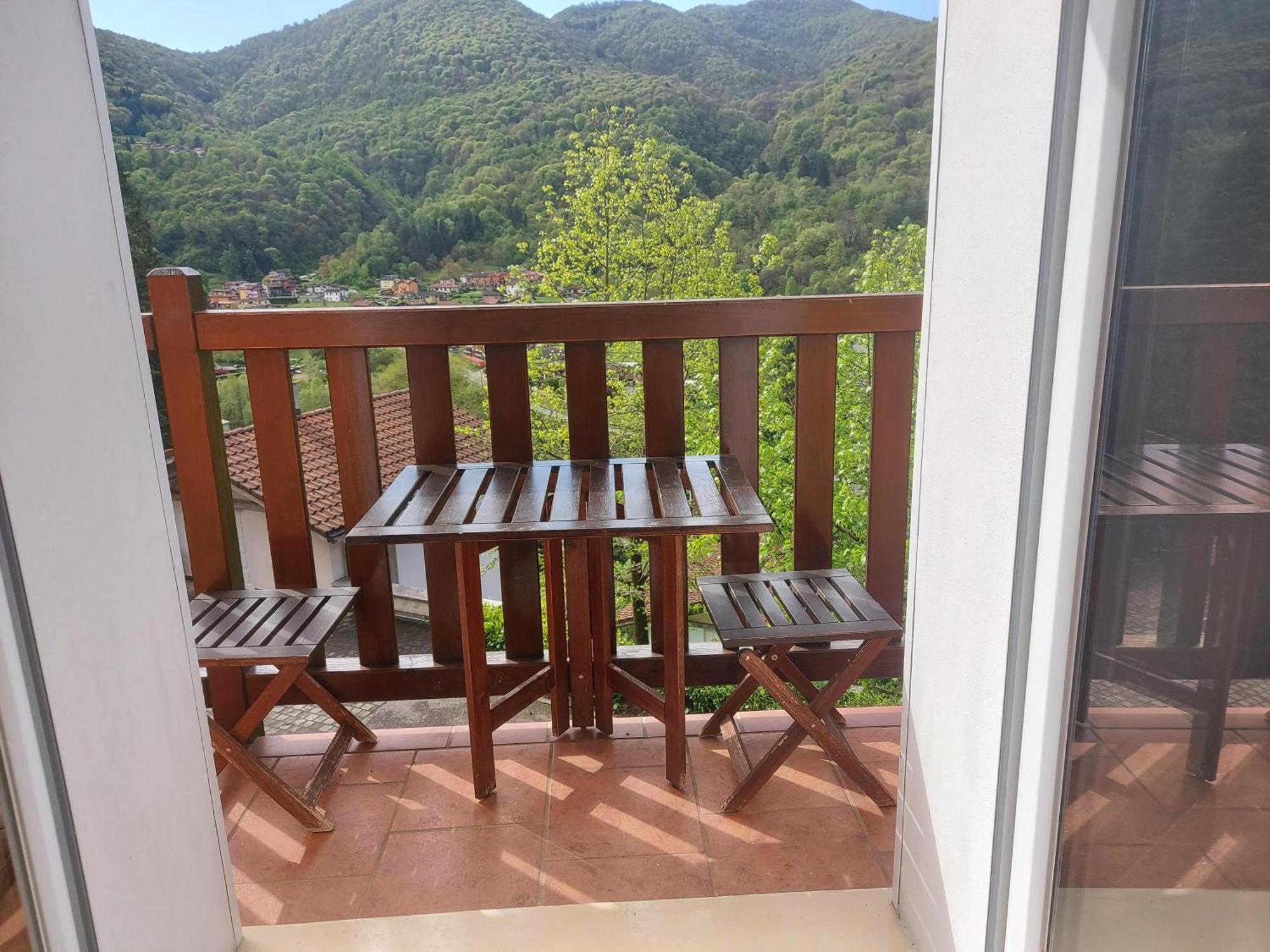 La Nave B&B Monteggio Luaran gambar